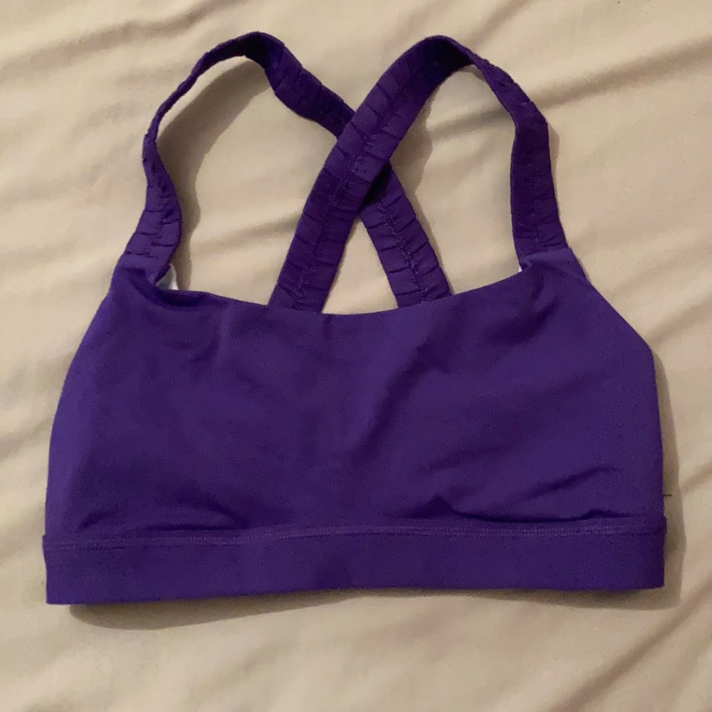 Lululemon sports bra